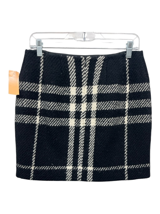 Burberry Size 10 Black & Cream Wool Plaid Back Zip Mini Skirt Black & Cream / 10