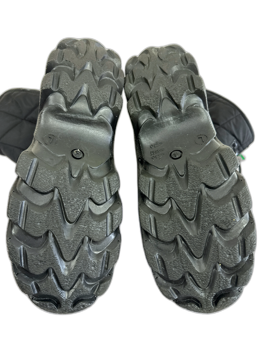 Stuart Weitzman Shoe Size L Black Rubber Quilted Cinch Closure Snow Booties Black / L