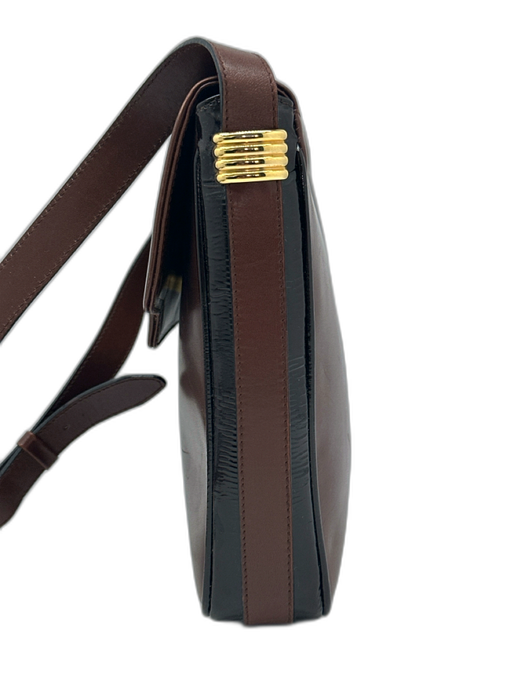 Salvatore Ferragamo Brown Leather Gold hardware Magnetic Clasp Crossbody Bag Brown / S