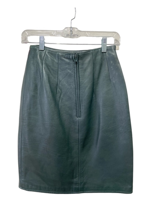 Nordstrom Size 4 Green Leather Pleated Seams Back Zip Skirt Green / 4