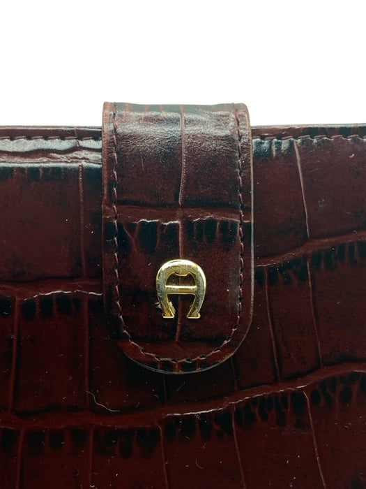Etienne Aigner Burgundy Red Leather Gold hardware Croc Embossed Zip Close Bag Burgundy Red / Small