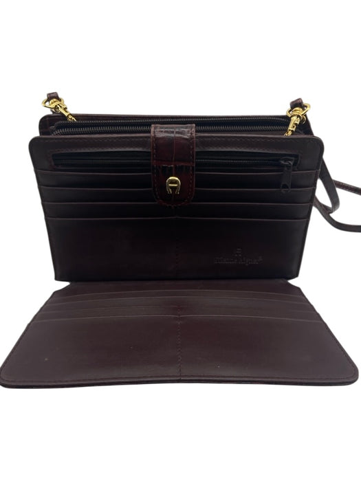 Etienne Aigner Burgundy Red Leather Gold hardware Croc Embossed Zip Close Bag Burgundy Red / Small