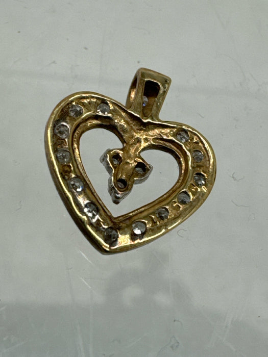 No Brand White & Gold 10k Gold Diamond Pendant Pendant