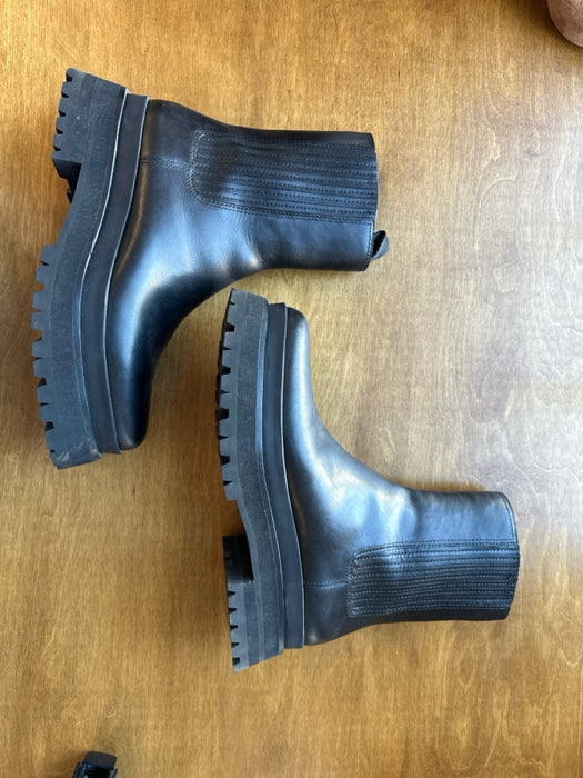 Loeffler Randall Shoe Size 9 Black Leather Rubber Sole Platform Chelsea Boots