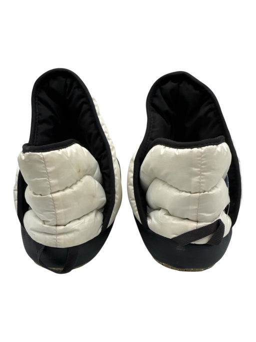 The North Face Shoe Size 7 White & Black Nylon Quilted Slipper Booties White & Black / 7
