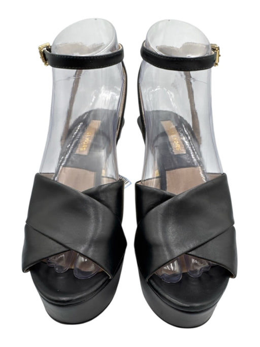 Michael Kors Shoe Size 6.5 Black, Brown, Gold Leather Metal Accent Sandals Black, Brown, Gold / 6.5