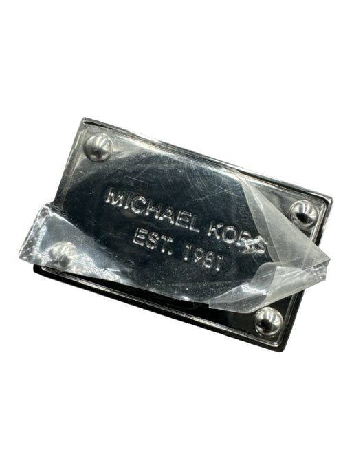 Michael Kors Silver Saffiano Leather Envelope Flap silver hardware Bag Silver / XS