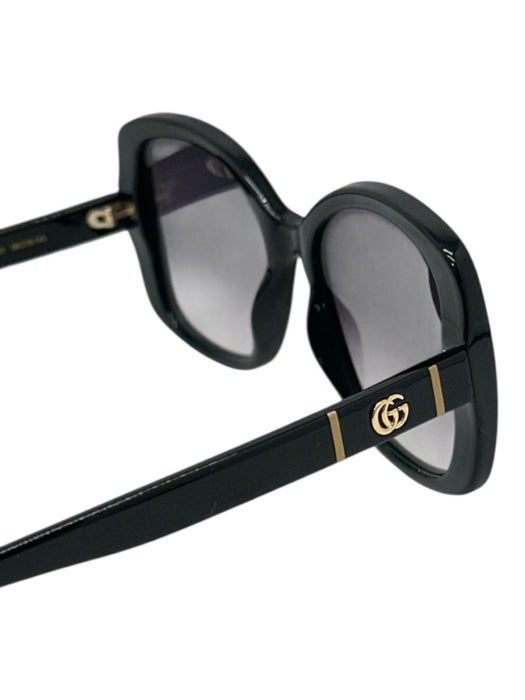 Gucci Black Acetate Gold hardware Logo Gradient Rectangle Sunglasses Black