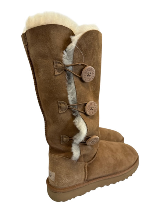 Ugg Shoe Size 10 Brown Leather Upper Suede Button Detail Shearling Lined Boots Brown / 10
