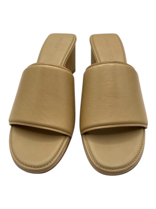 Bottega Veneta Shoe Size 35.5 Beige Leather Upper open toe Block Heel Sandals Beige / 35.5
