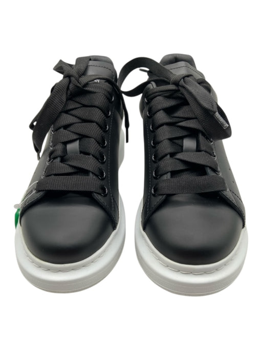 Alexander McQueen Shoe Size 37.5 Black & White Leather round toe Sneakers Black & White / 37.5