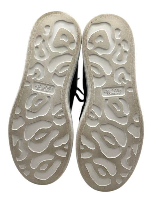 Alexander McQueen Shoe Size 37.5 Black & White Leather round toe Sneakers Black & White / 37.5