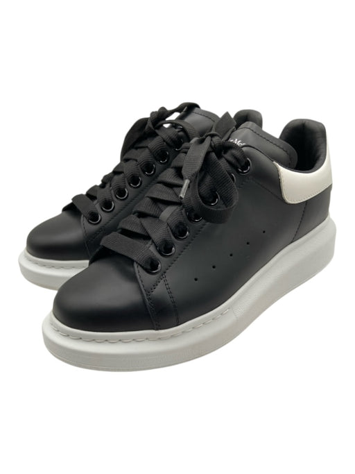Alexander McQueen Shoe Size 37.5 Black & White Leather round toe Sneakers Black & White / 37.5