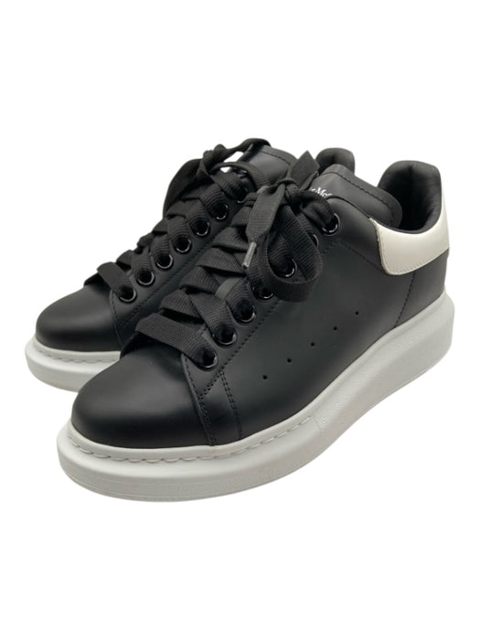 Alexander McQueen Shoe Size 37.5 Black & White Leather round toe Sneakers Black & White / 37.5
