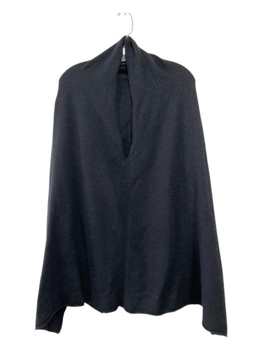 Claudia Nichole Black Cashmere Asymmetric Poncho Black / One Size