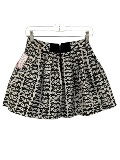Alice + Olivia Size 0 White & Black Polyester Puff Pleats All Over Print Skirt White & Black / 0