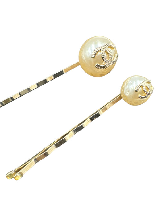 Chanel Cream Gold Faux Pearl Pins Vintage Hair Accessories/Tools Cream