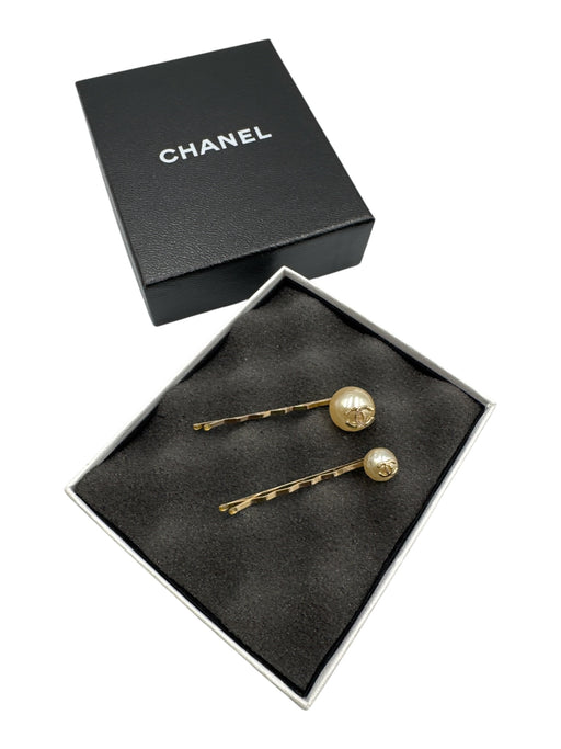 Chanel Cream Gold Faux Pearl Pins Vintage Hair Accessories/Tools Cream