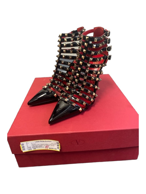 Valentino Garavani Shoe Size 39 Black & Gold Patent Leather Gold Studs Shoes Black & Gold / 39