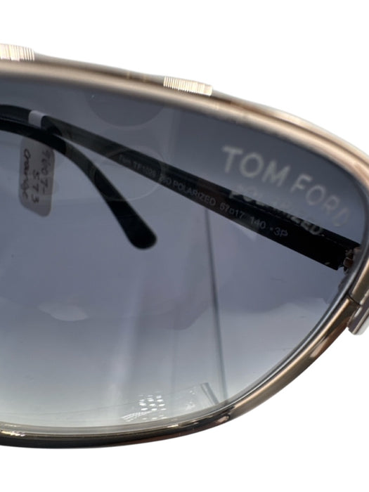 Tom Ford Gold Tone & Black Metal Rounded Square Logo Detail Polarized Sunglasses Gold Tone & Black