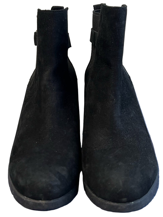 Ugg Shoe Size 9.5 Black Suede Buckle Detail Round Toe Pull On Wedge Boots