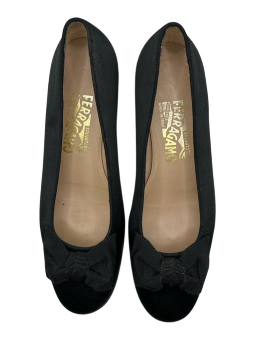 Salvatore Ferragamo Shoe Size 8 Black Sateen Bow Short Block Heel Pumps Black / 8