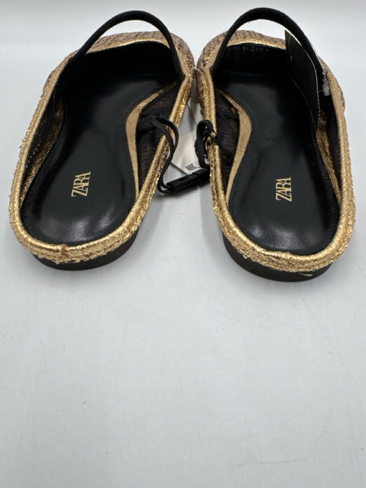 Zara Shoe Size 38 Gold & Black Manmade Material Woven Metalic Threading Flats
