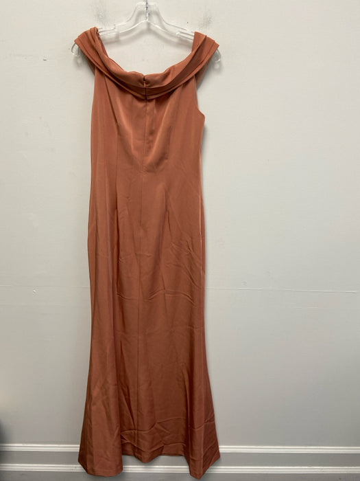Kay Unger Size 6 Peach Orange Polyester Sleeveless V Neck Leg Slit Gown