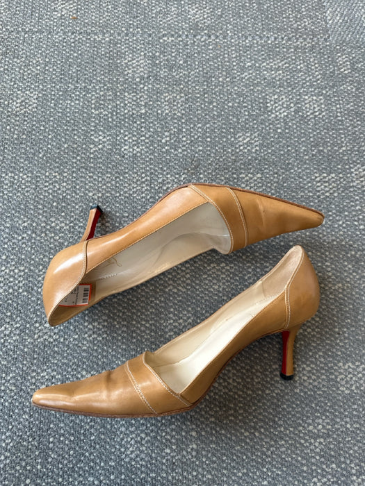 Christian Louboutin Shoe Size 40.5 Tan Leather Stiletto Pointed Toe Pumps