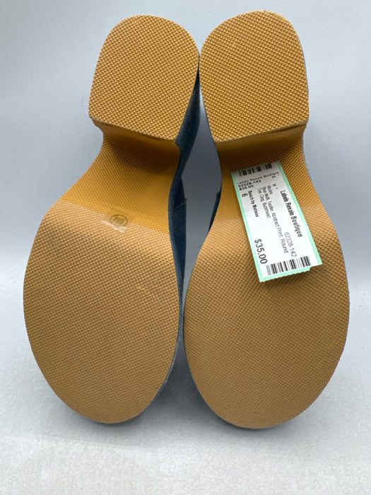Beach by Matisse Shoe Size 6 Blue Multi Textile Abstract Print Round Toe Mules