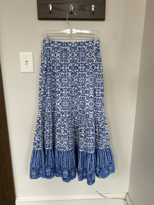 Cara Cara Size M Blue & White Cotton Floral Elastic Tiered Maxi Skirt