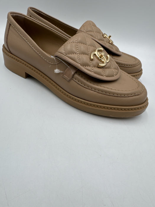 Chanel Shoe Size 37 Light Brown Leather Quilted Turn Lock Almond Toe Loafers