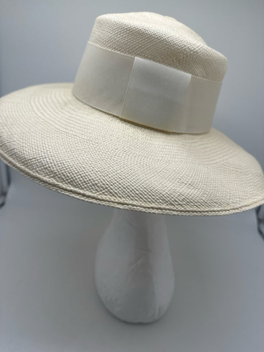 Artesano Cream Toquilla Straw Woven Wide Brim Hat