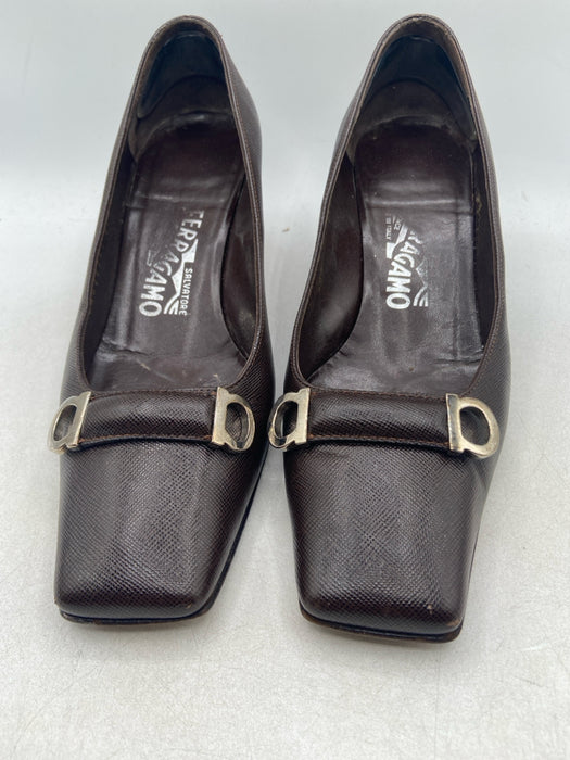 Salvatore Ferragamo Shoe Size 6 Brown Saffiano Leather Square Toe Buckle Pumps