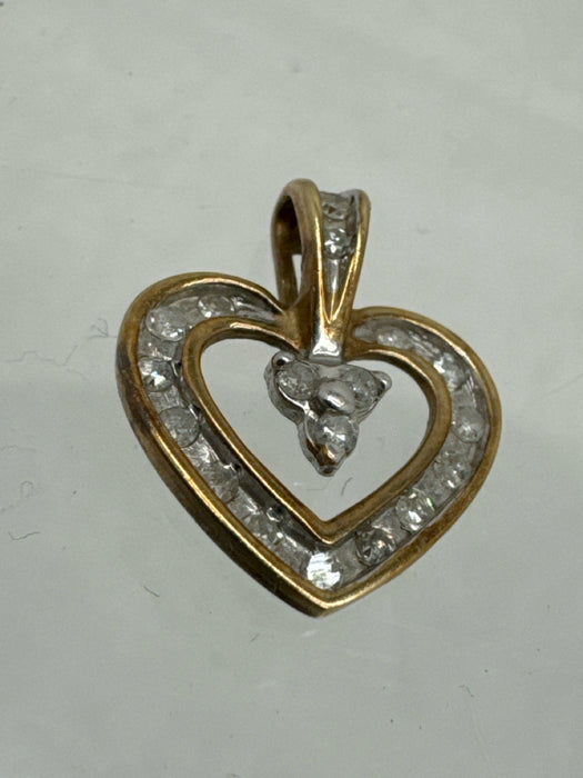 No Brand White & Gold 10k Gold Diamond Pendant Pendant