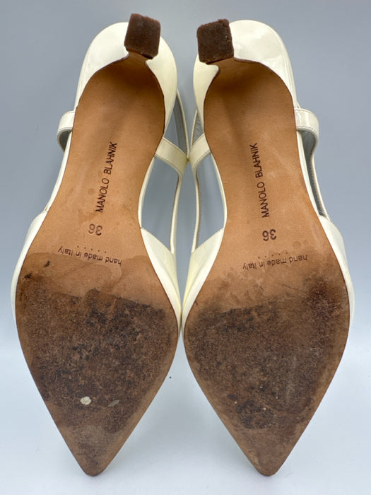 Manolo Blahnik Shoe Size 36 Cream Leather Pointed Toe Patent Slingback Pumps