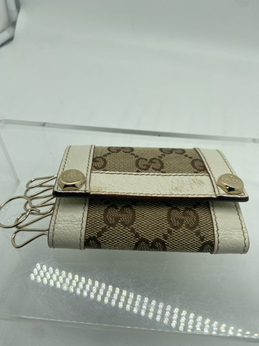 Gucci white & tan Canvas & Leather Snap Button Monogram Key Holder Wallets