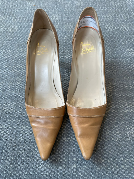 Christian Louboutin Shoe Size 40.5 Tan Leather Stiletto Pointed Toe Pumps