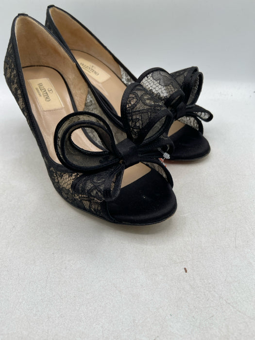 Valentino Shoe Size 36.5 Black Lace Bow Peep Toe Mid Heel Pumps