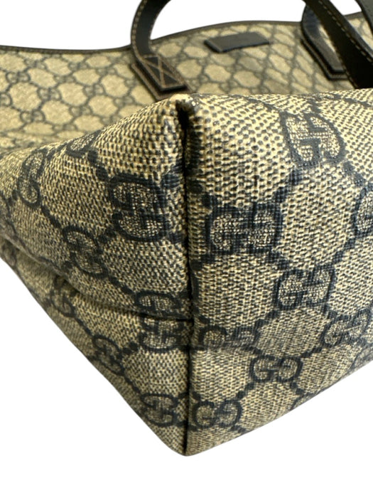 Labels Resale Boutique Gucci navy blue and beige Guccissima coated canvas tote bag corner detail