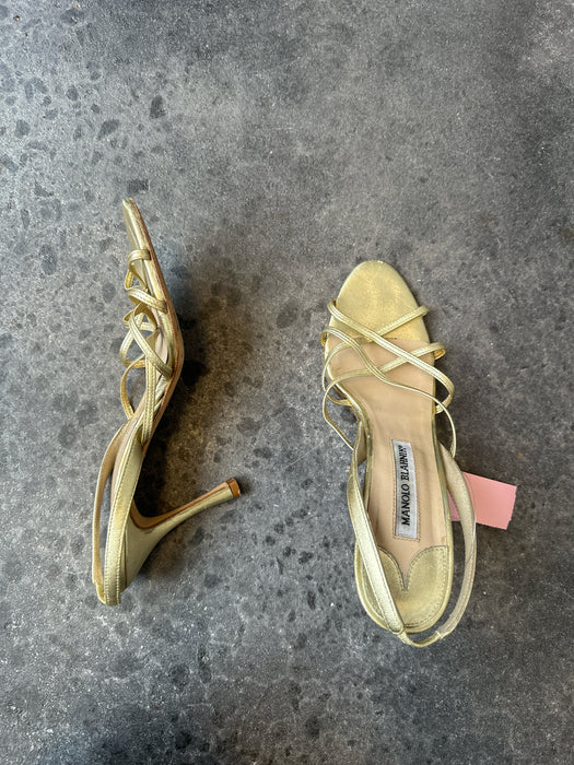 Manolo Blahnik Shoe Size 37.5 Gold Criss Cross Slingback Heels