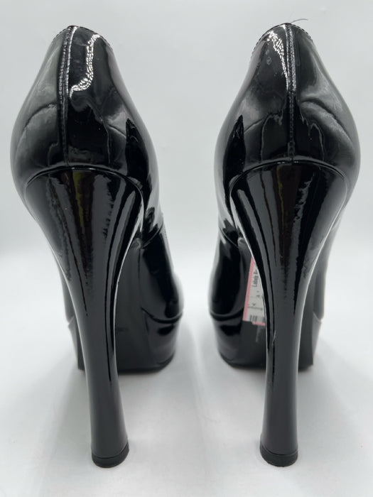 Yves Saint Laurent Shoe Size 39 Black Patent Leather Platform Almond Toe Pumps